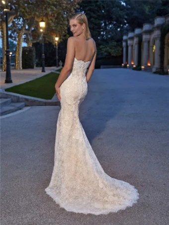 Privee by Pronovias Geramy #1 Off White thumbnail